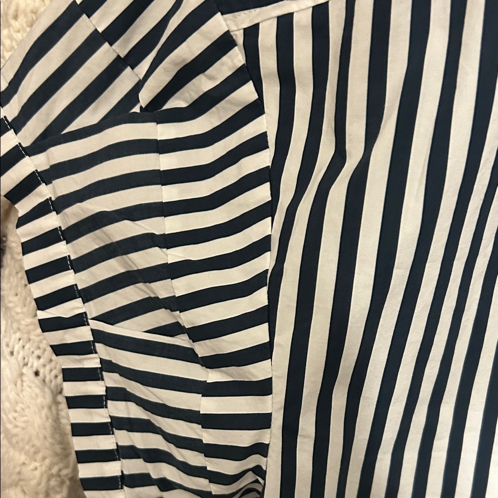 FRAME sheila Navy and White Striped organic cotton blouse. S/P - Picture 7 of 8